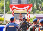 KAPOLRI Jendral Drs. Polisi Listyo Sigit Prabowo Pimpin Upacara Hari Juang Polri Pengingat Sejarah Di Surabaya