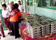 MAKAN BERGIZI GRATIS JADI KADO ULANG TAHUN RI KE-80 BAGI SISWA-SISWI KECAMATAN PEKALONGAN LAMPUNG TIMUR