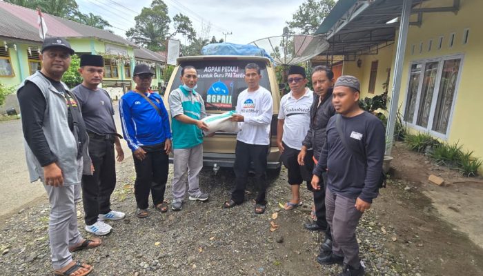 Tak Sekadar Bantuan, AGPAII Hadir Merasakan Duka Korban Galodo
