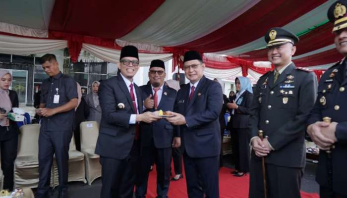 Peringatan Hardiknas 2026, Bupati OKU Fokus Untuk Tingkatkan Mutu Pendidikan dan Kompetensi Guru