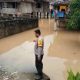 Bhabinkamtibmas Polsek Lubuk Batang Pantau. Kondisi Sungai Air Wall Naik Di Permukiman Warga